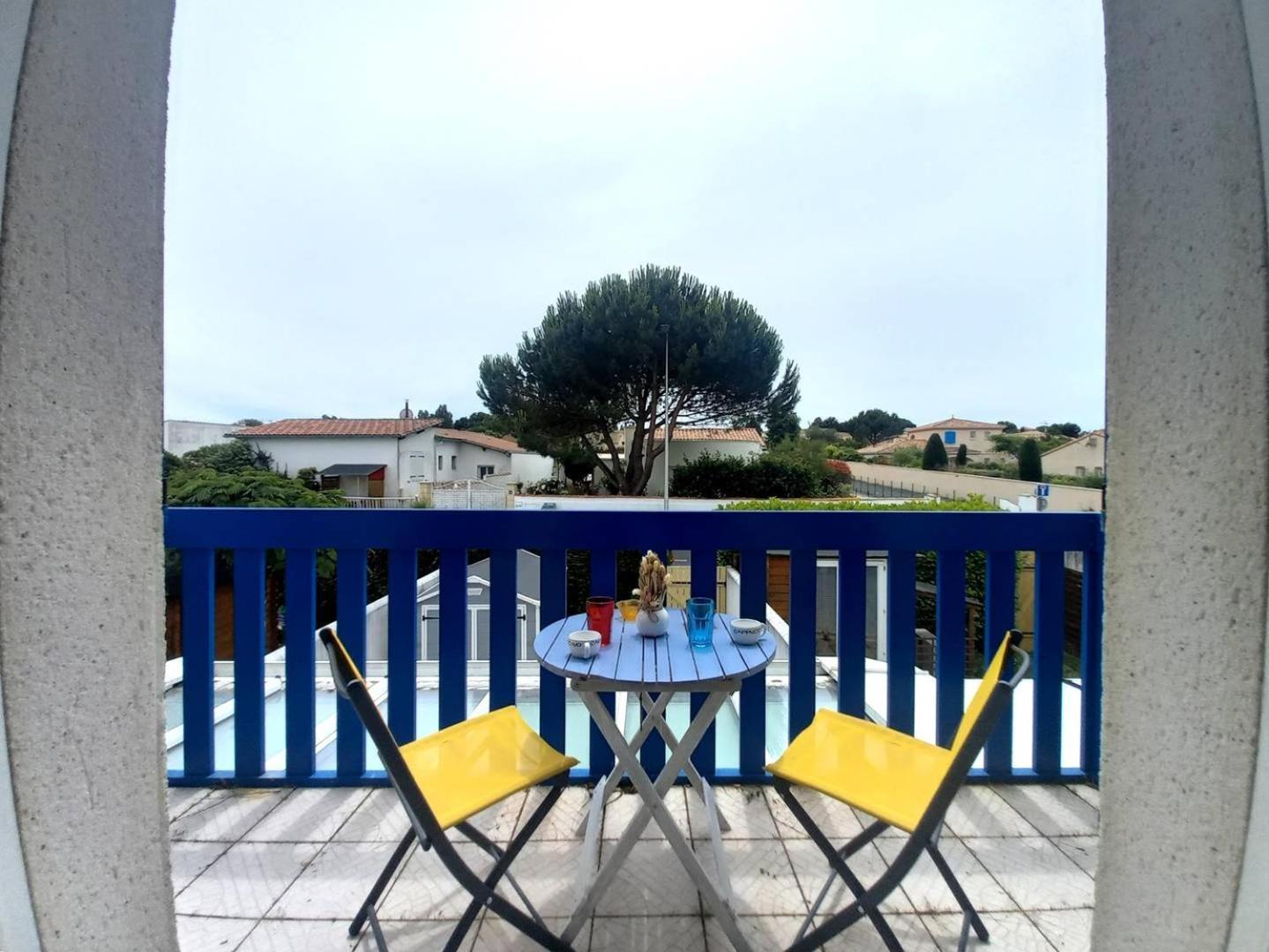 Meschers Sur Gironde - Appartement - Residence Sur Le Port Avec Balcon Luaran gambar