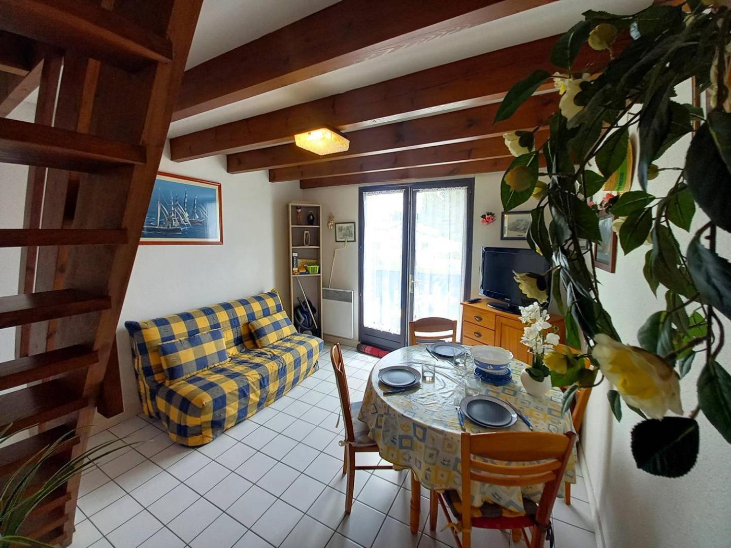 Meschers Sur Gironde - Appartement - Residence Sur Le Port Avec Balcon Luaran gambar